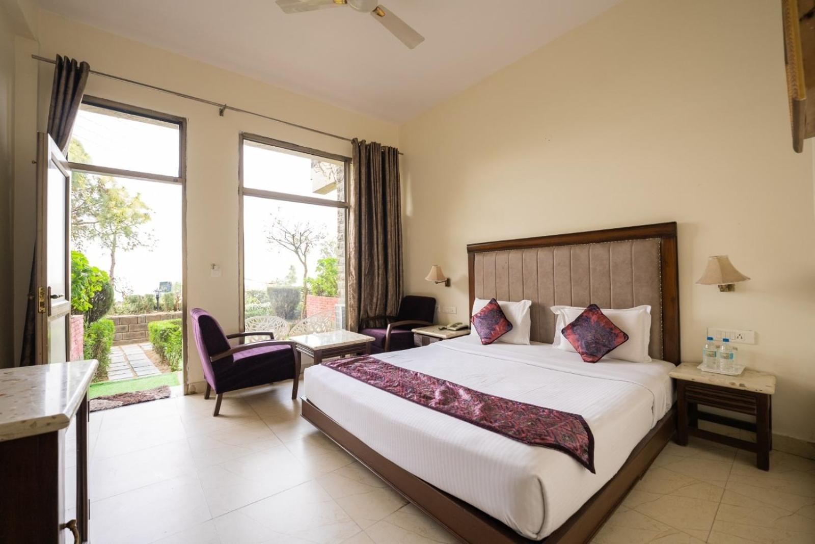 Kasauli Castle Resort Luaran gambar