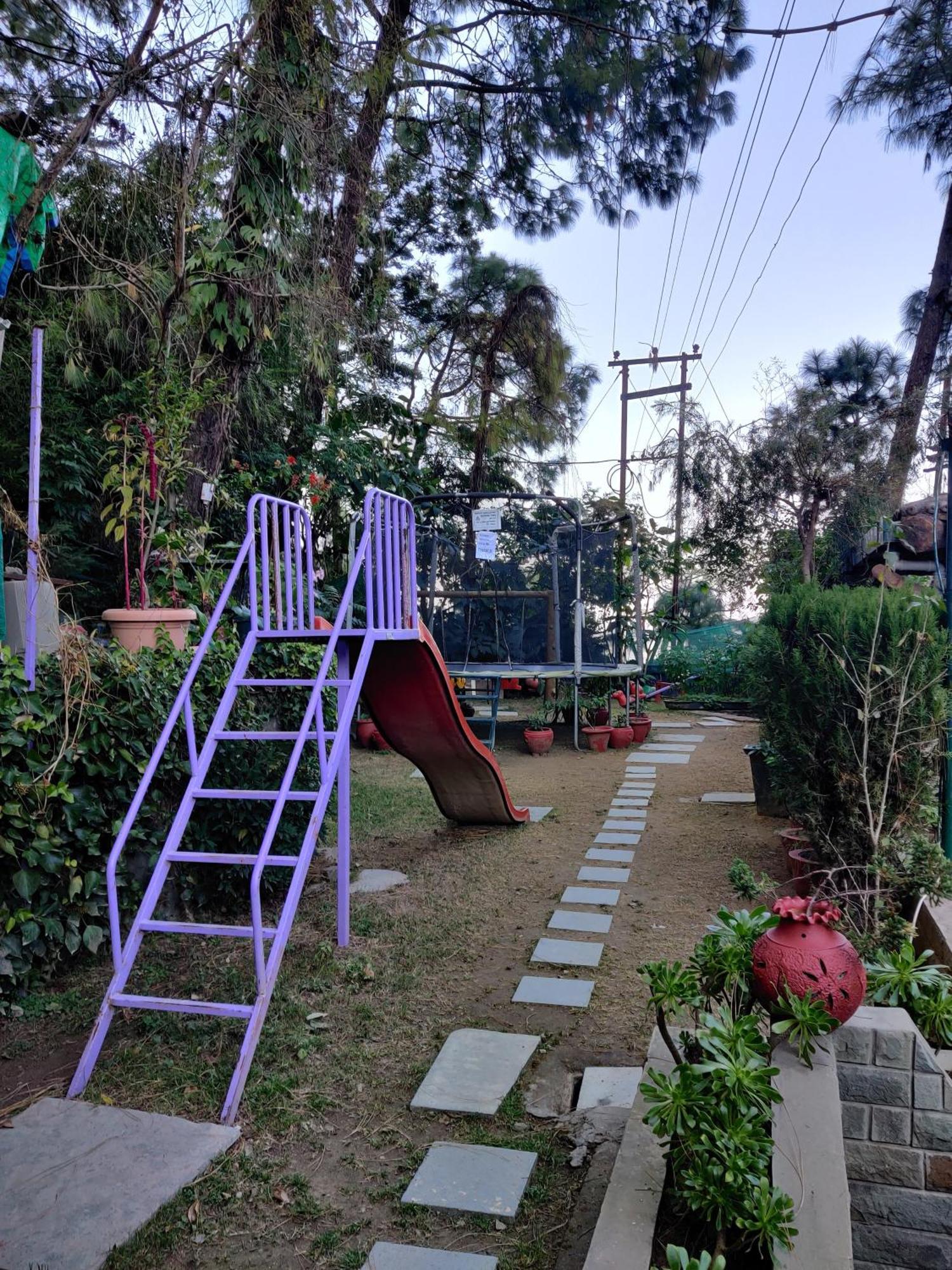 Kasauli Castle Resort Luaran gambar